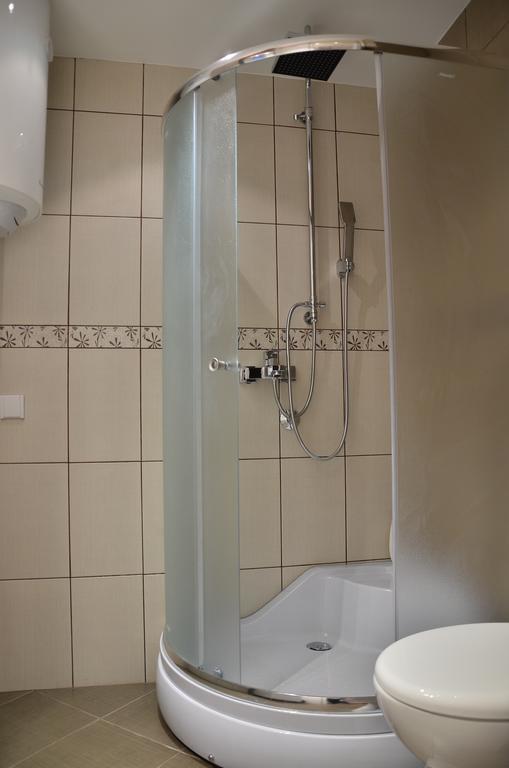 Arena White Apartment *