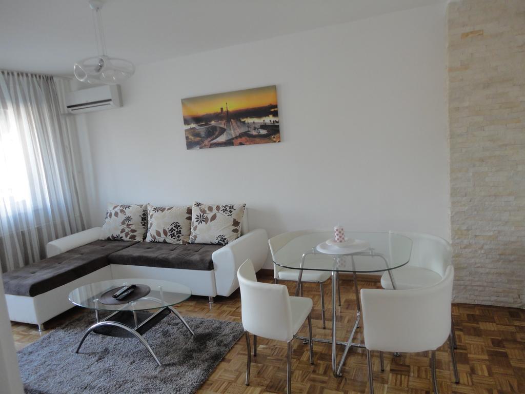 Arena White Apartment Belgrade
